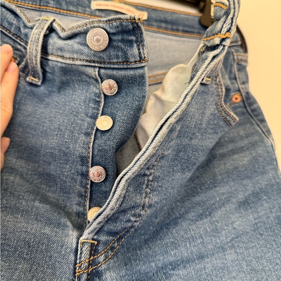 Women’s Levi’s high waisted ribcage straight ankle blue jeans - Picture 4 of 8